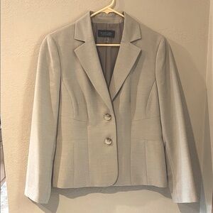 Black Label Women's Beige Blazer
